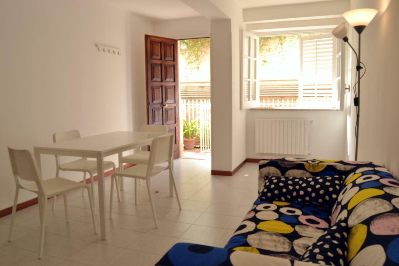 Casa Dahlia Mondello Apartment Екстериор снимка